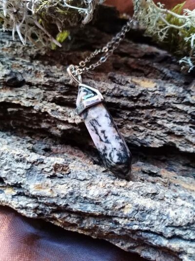 Pendentif petite pointe