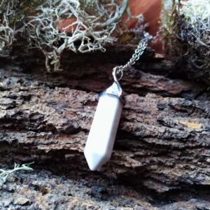 Pendentif petite pointe