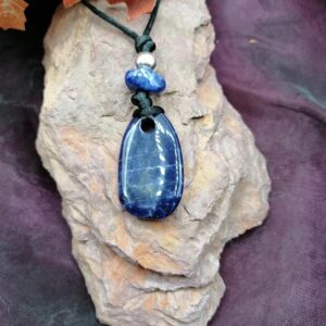 Pendentif Sodalite et cordon à coulisse