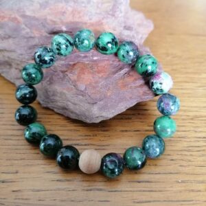 Bracelet en Rubis sur Zoïzite – 10 mm