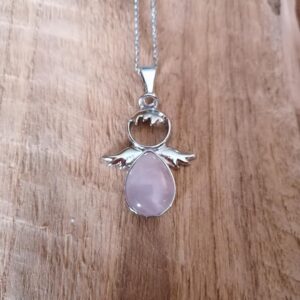 Pendentif Ange en Quartz Rose