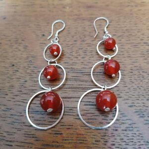 Boucles d’oreilles pendantes en Cornaline