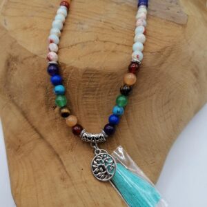 Collier Perles Amazonite et Chakras – Arbre et Ponpon